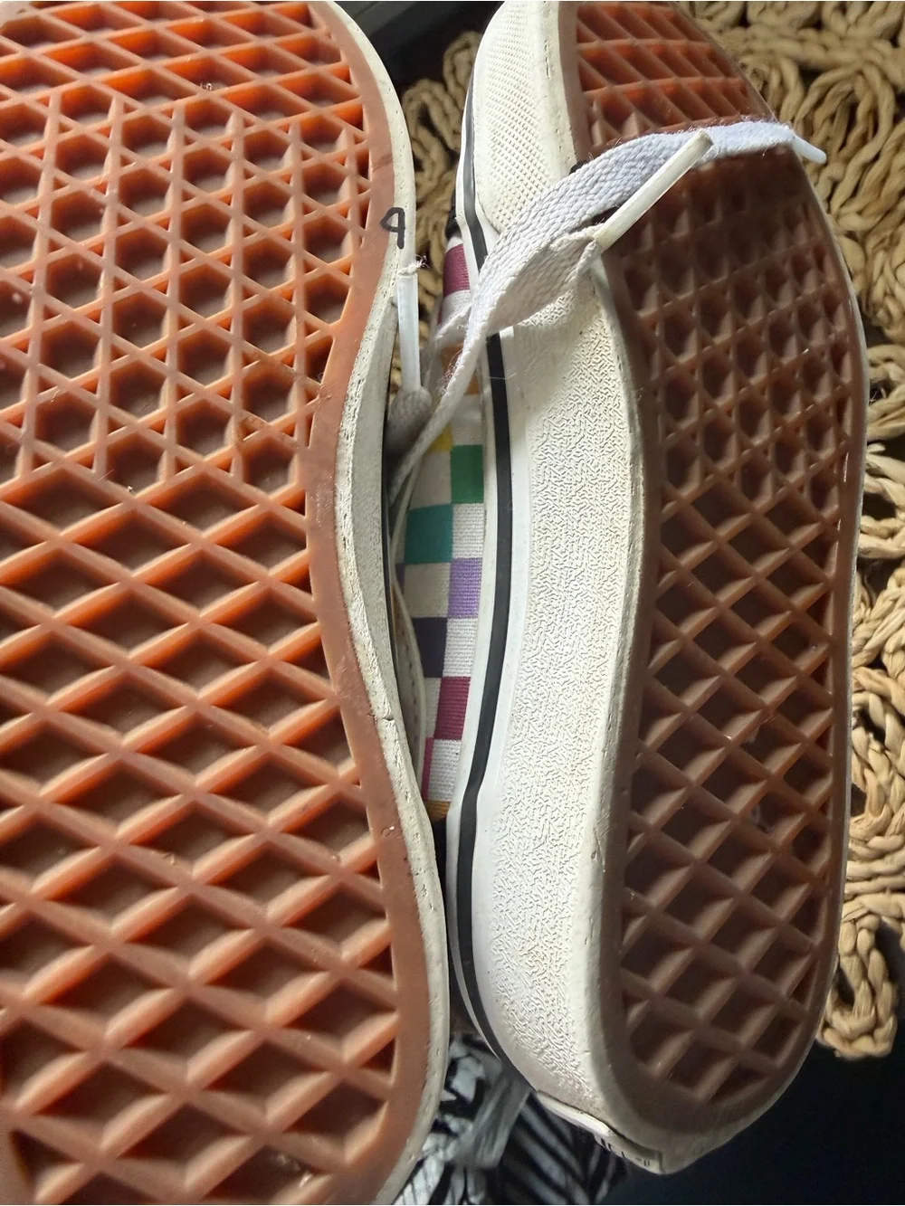 Vans Low Top Sneakers in Black Multicolor Checkered